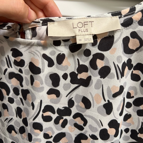 Loft Blouse - Picture 5 of 7